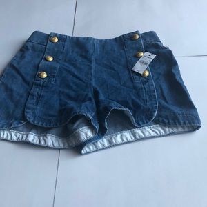 Express Shorts